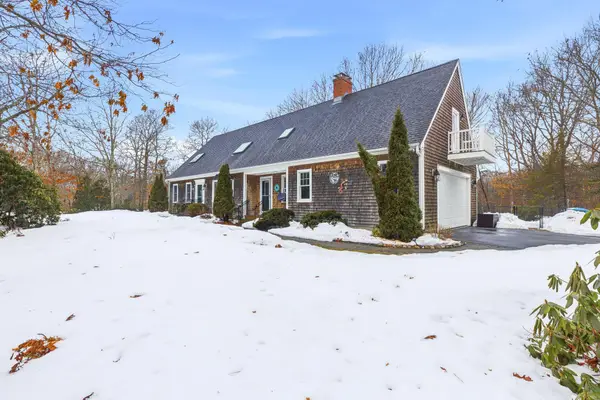 13 Checkerberry Lane, Forestdale, MA 02644