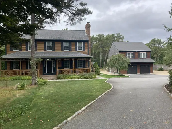 40 Cocheset Path, West Yarmouth, MA 02673