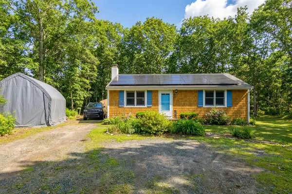 244 Wakeby Road, Marstons Mills, MA 02648