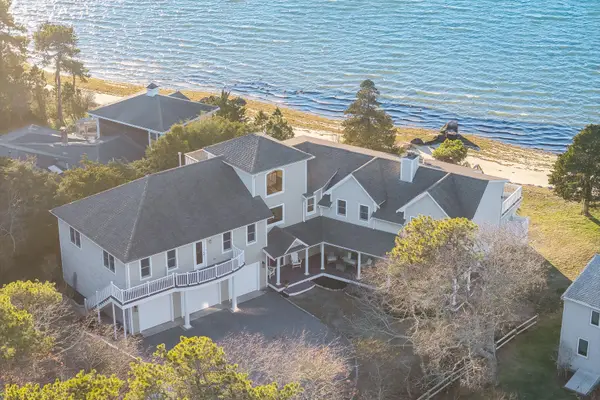 15 Seconsett Point Road, Mashpee, MA 02649