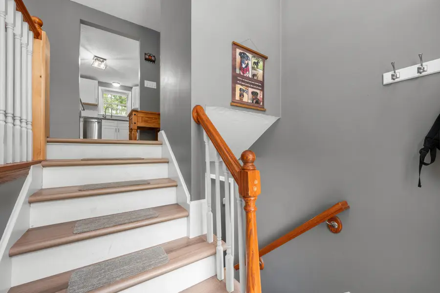 17 Colony Avenue, Buzzards Bay, MA 02532 - #3