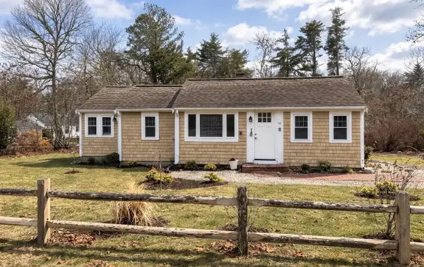 12 Indian Trail, Dennis Port, MA 02639