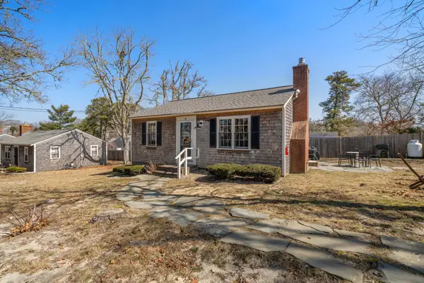 18 Manning Road, Dennis Port, MA 02639