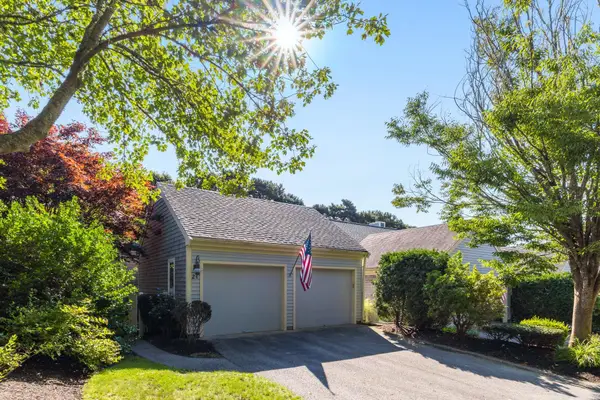 24 W Woods Circle, Yarmouth Port, MA 02675
