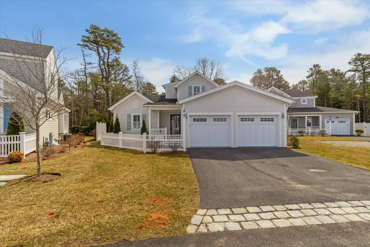 4 Cobblestone Circle, Mashpee, MA 02649 - #1
