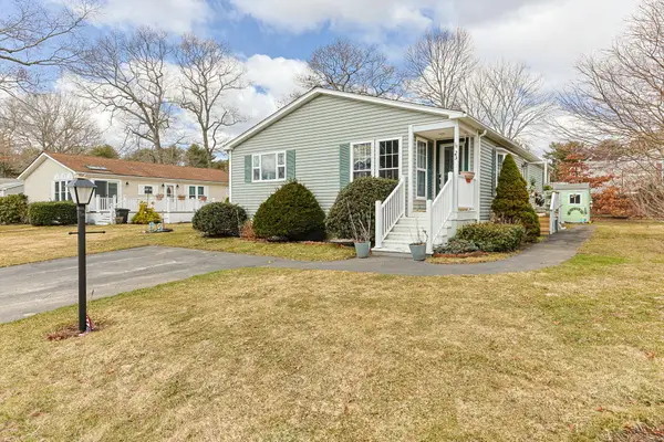 23 Green Holly Drive #23, Kingston, MA 02364