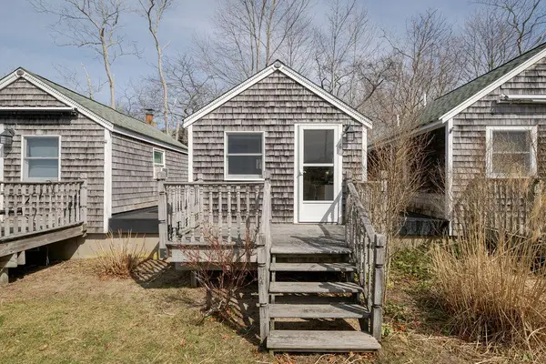 17 Shore Road, Truro, MA 02666
