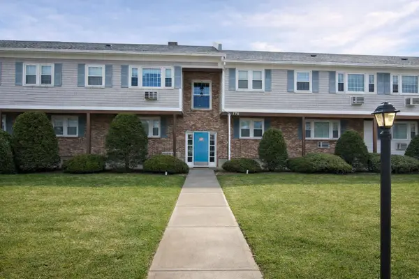 174 Upper County Road #APT 2-2, Dennis Port, MA 02639