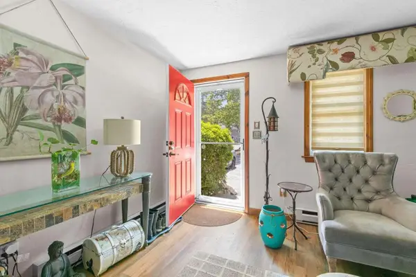 300 Falmouth Road #APT 20C, Mashpee, MA 02649