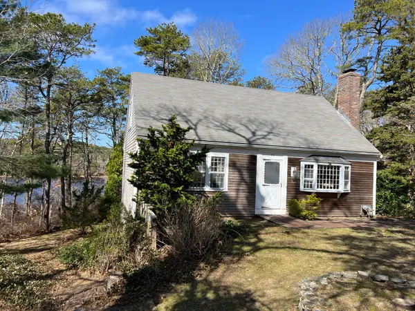 71 Grassy Pond Drive, East Dennis, MA 02641