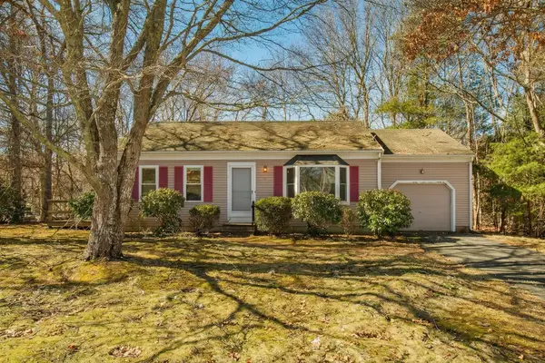 47 May Lane, Centerville, MA 02632