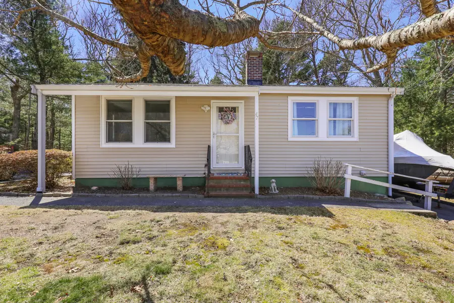 47 Cliff Road, Monument Beach, MA 02553 - #3