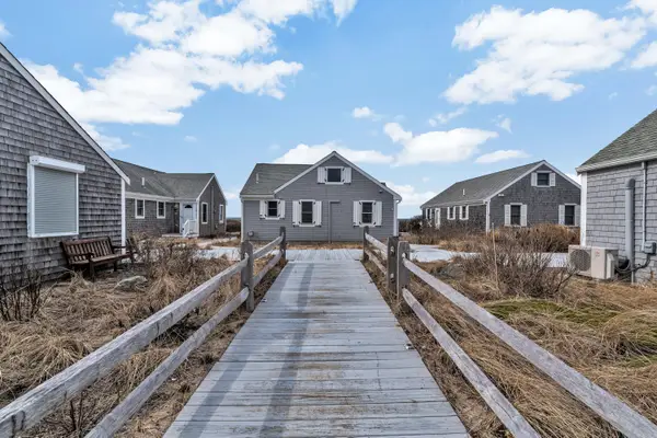 596 Shore Road #UNIT 2, Truro, MA 02666