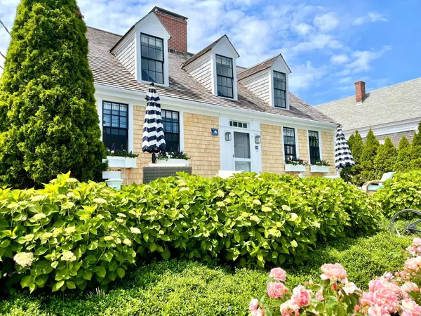 54 Commercial Street, Provincetown, MA 02657