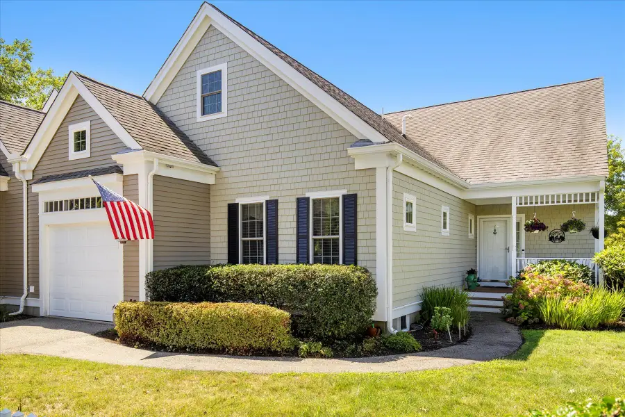 6 Amberwood Court #216, Buzzards Bay, MA 02532 - #2