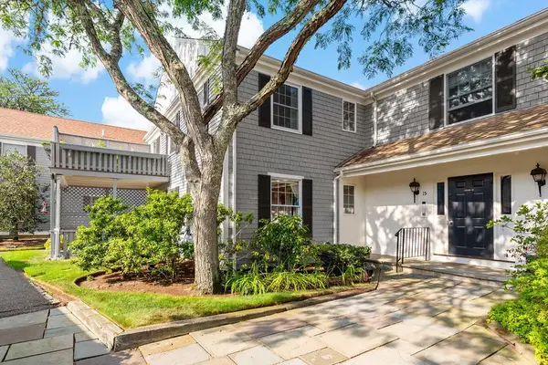 39 Tower Hill Road #APT 15B, Osterville, MA 02655