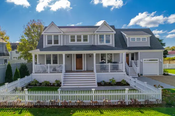 21 Cockachoisett Lane, Osterville, MA 02655