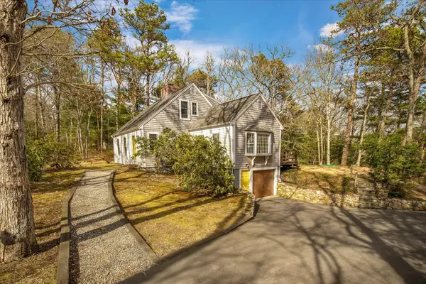 12 Highview Circle, Marstons Mills, MA 02648