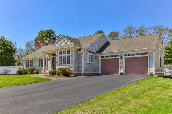14 Sheffield Place, Mashpee, MA 02649