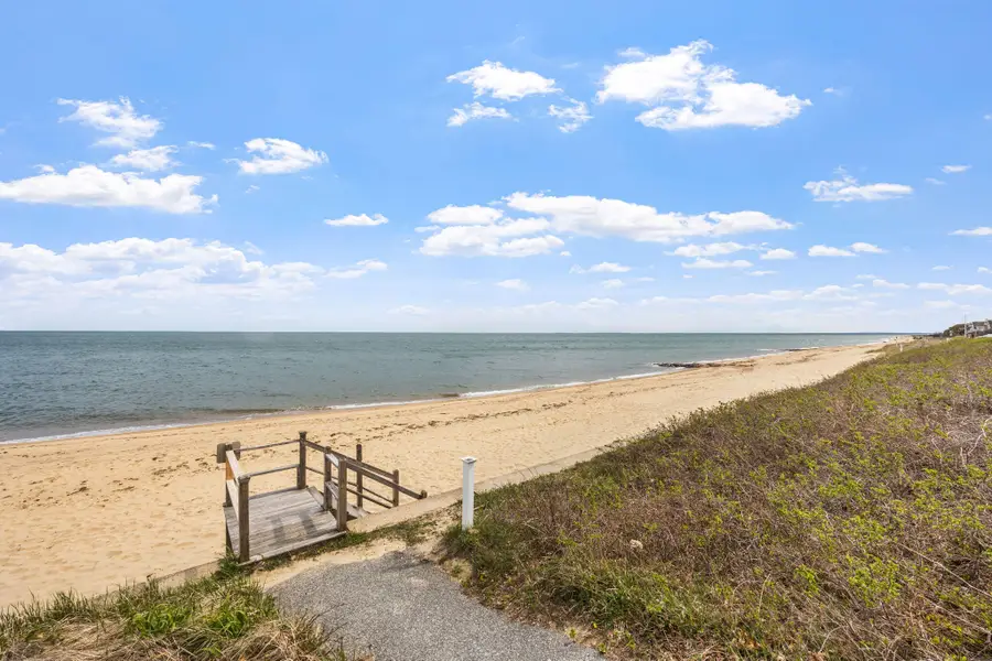 25 Clover Lane, Mashpee, MA 02649 - #2