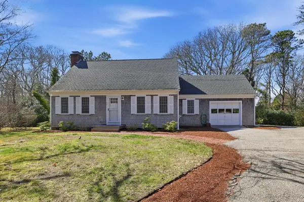 407 Sippewissett Road, Falmouth, MA 02540