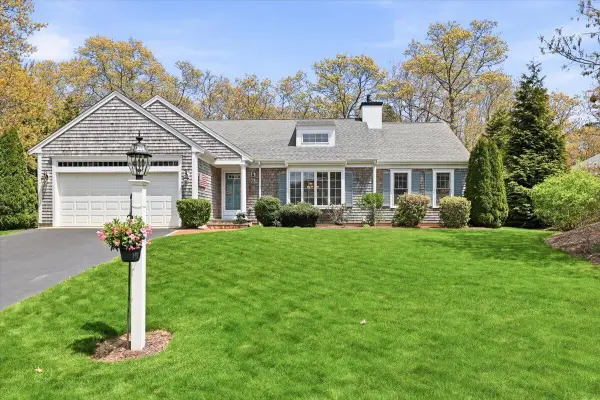140 Pheasant Hill Circle, Cotuit, MA 02635