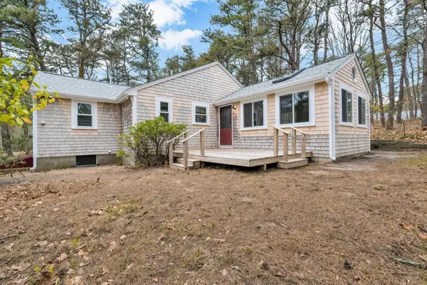 10 Bartlett Road, Wellfleet, MA 02667