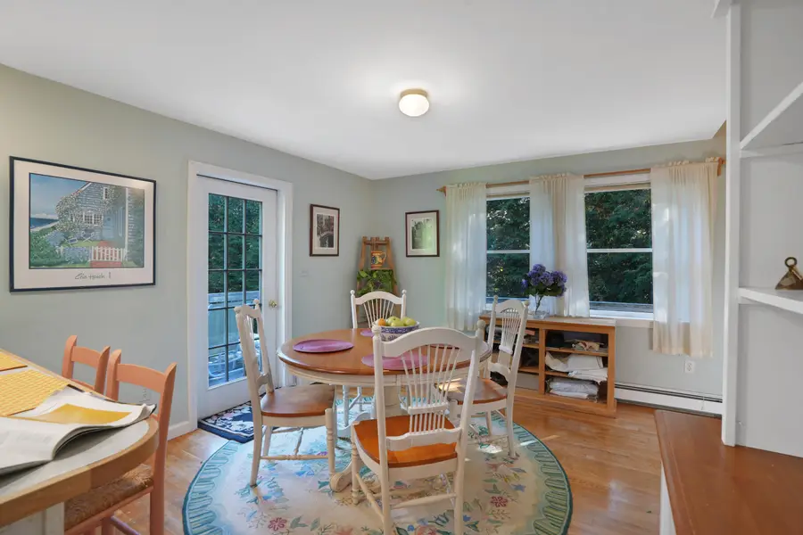 22 Old Lighthouse Road, Vineyard Haven, MA 02568 - #3