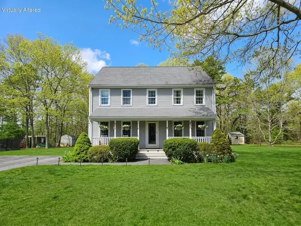 51 Jamie's Path, Plymouth, MA 02360
