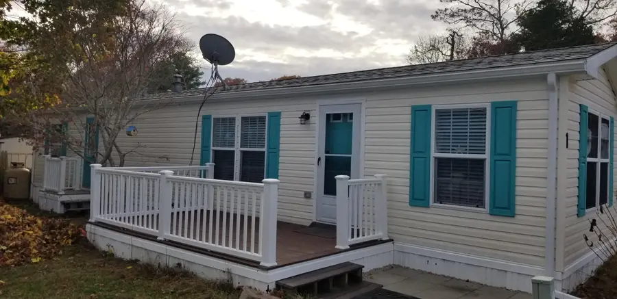 1 2nd Avenue #1, Pocasset, MA 02559 - #2