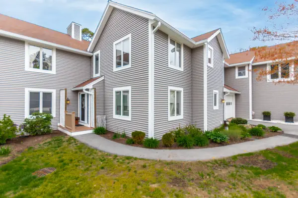 6 Aspen Road #UNIT 6, Buzzards Bay, MA 02532