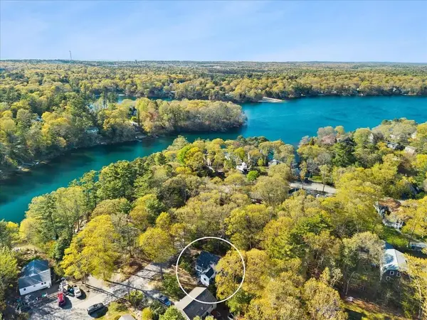 218 Lake Shore Drive, East Falmouth, MA 02536