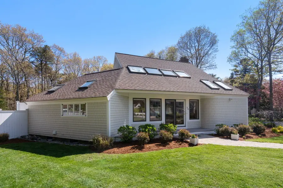 26 Driftwood Circle, Mashpee, MA 02649 - #2