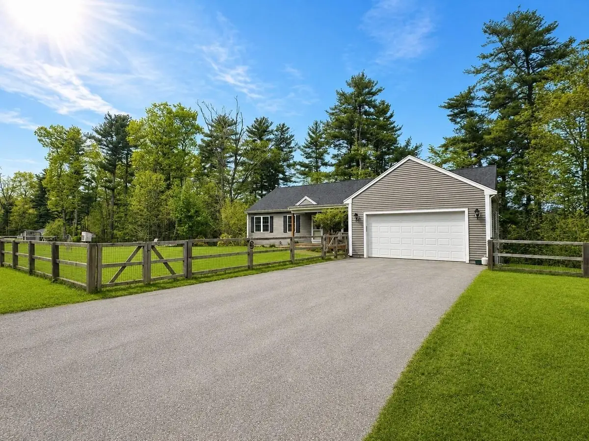 1 Doctor Braley Road, Rochester, MA 02770 - #1