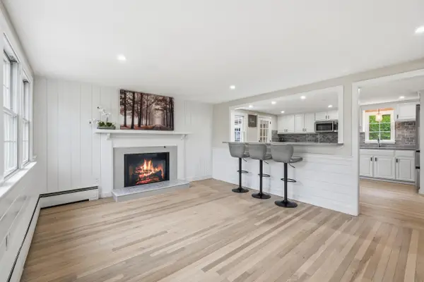 14 Ahab Road, Yarmouth Port, MA 02675