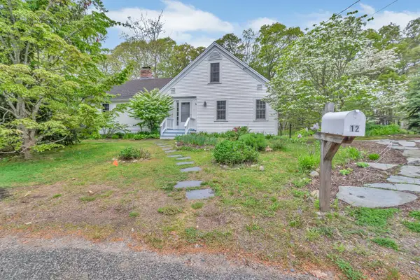 12 Maple Lane, Harwich, MA 02645