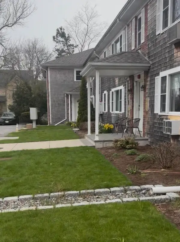 428 Main Street #1-5, West Dennis, MA 02670