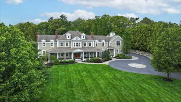 29 Tara Drive, Norwell, MA 02061