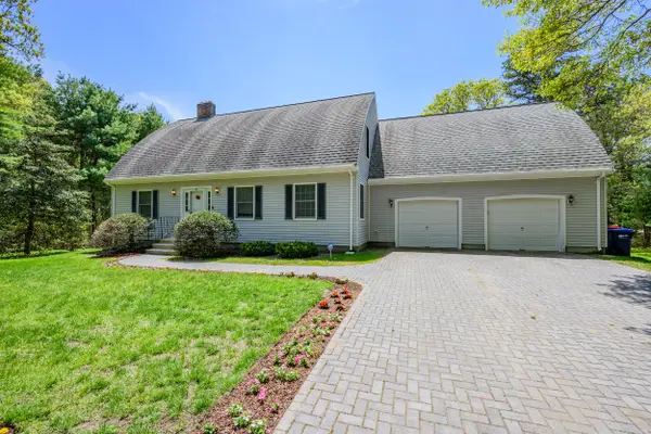 66 Squaw's Path, East Wareham, MA 02538