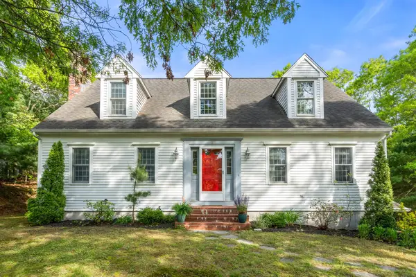 8 Friendship Lane, Buzzards Bay, MA 02532
