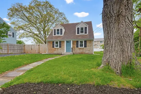 24 Otis Road, Hyannis, MA 02601