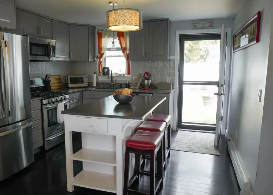 16 Dartmouth Street, Hyannis, MA 02601 - #3