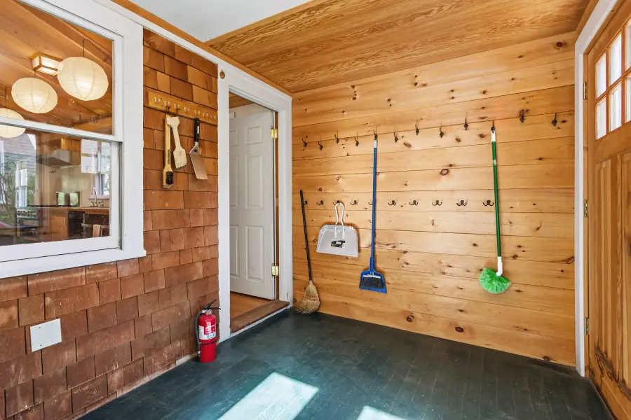 57 Old Main Road, North Falmouth, MA 02556 - #2