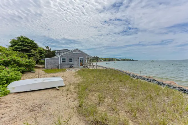41 Seconsett Island Road, Mashpee, MA 02649