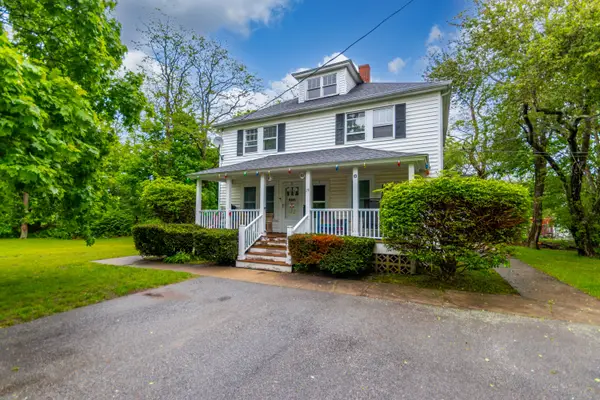 19 Cinroc Circle #A, B, C, Teaticket, MA 02536