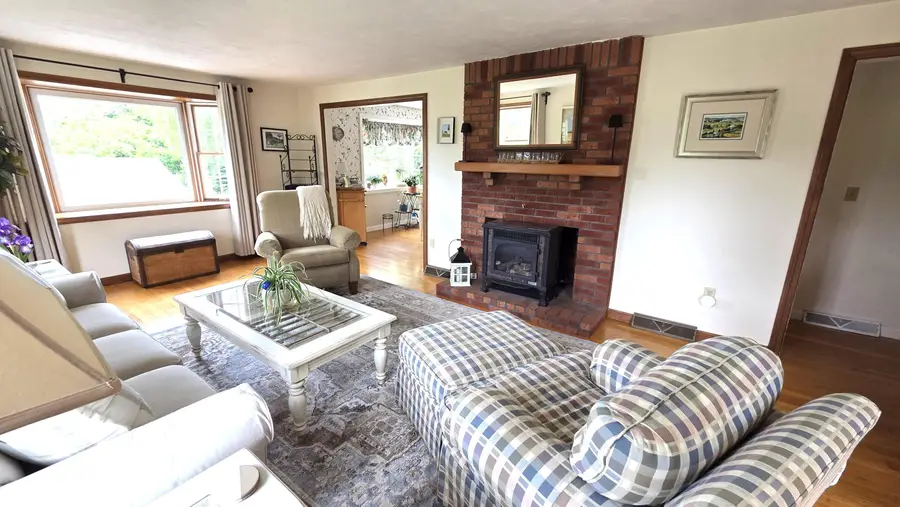 22 Briarfield Road, East Dennis, MA 02641 - #3