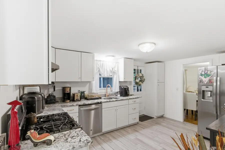 762 W Yarmouth Road, Yarmouth Port, MA 02675 - #3