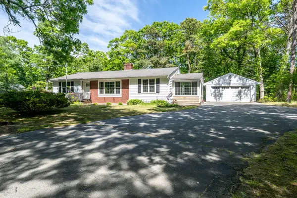 844 Shootflying Hill Road, Centerville, MA 02632