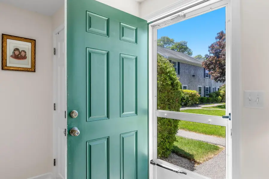 135 W Main Street #APT 32, Hyannis, MA 02601 - #2