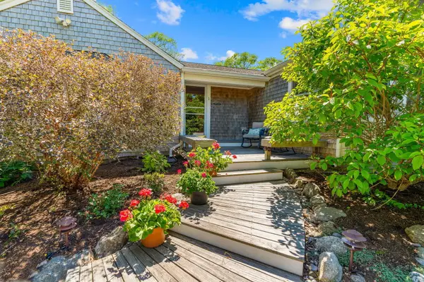 1 Cricket Lane, South Yarmouth, MA 02664